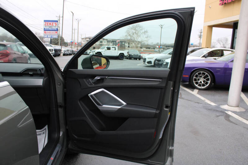 2022 Audi Q3 quattro S line Premium 45 TFSI