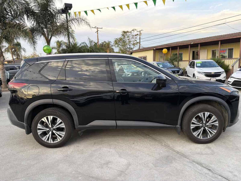 2021 Nissan Rogue SV