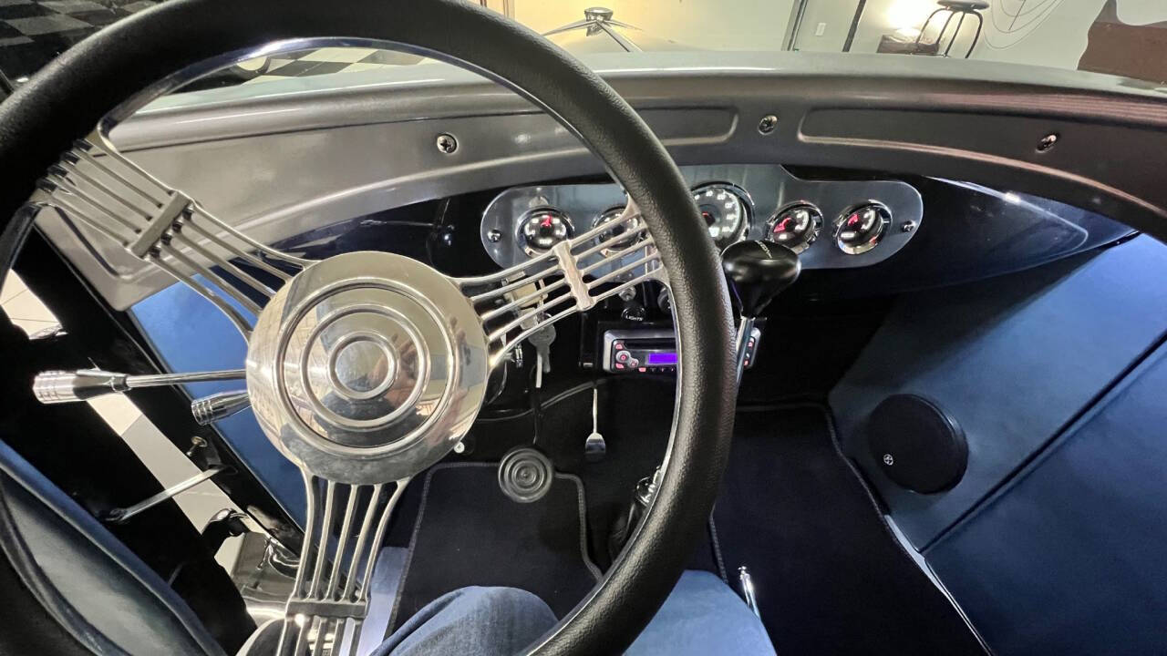1930 Ford Model A 26