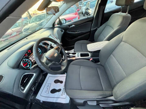 2017 Chevrolet Cruze LS Auto