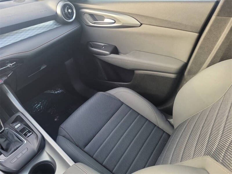 2024 Alfa Romeo Tonale Hybrid Ti