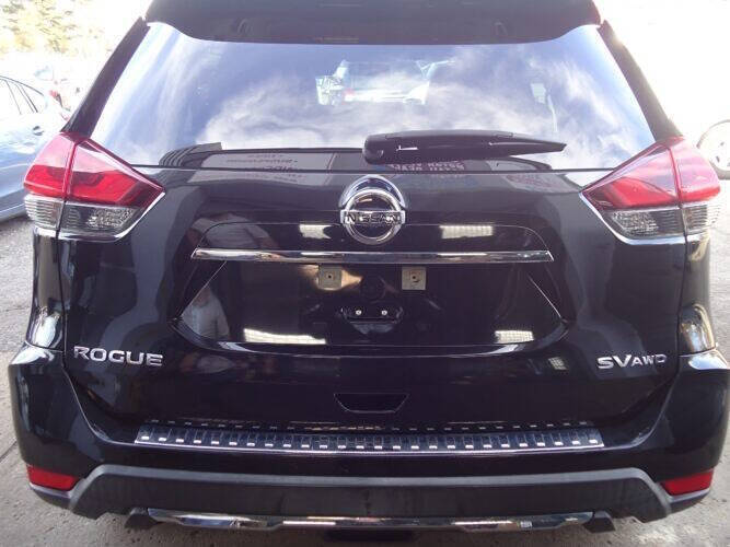 2018 Nissan Rogue SV