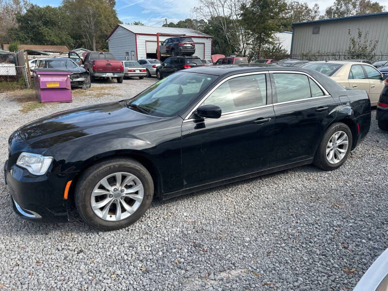 2015 Chrysler 300 Limited photo 4