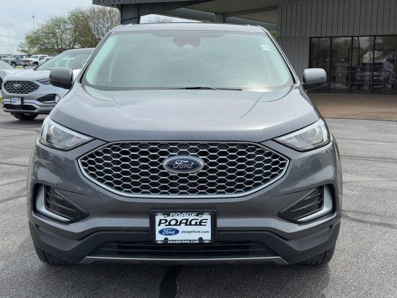 2023 Ford Edge