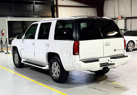 2000 Cadillac Escalade