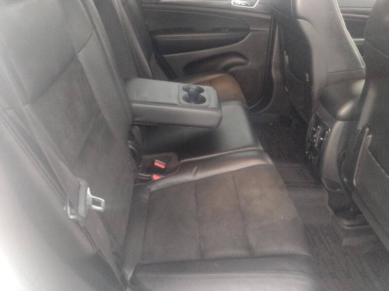 2020 Jeep Grand Cherokee Laredo