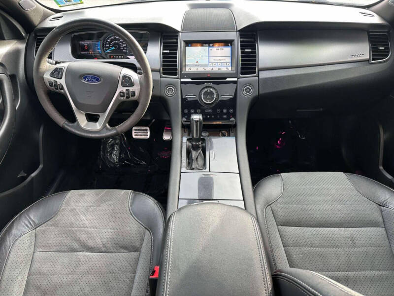 2018 Ford Taurus SHO