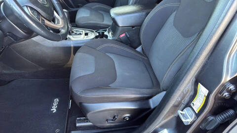 2016 Jeep Cherokee Latitude Altitude