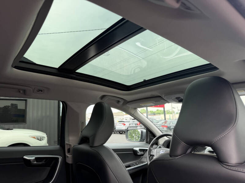 2016 Volvo XC60 T6