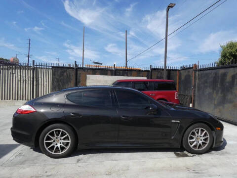 2011 Porsche Panamera 4