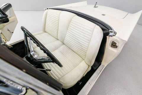 1957 Ford Thunderbird