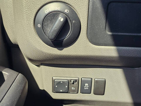 2012 Nissan NV 2500 HD S