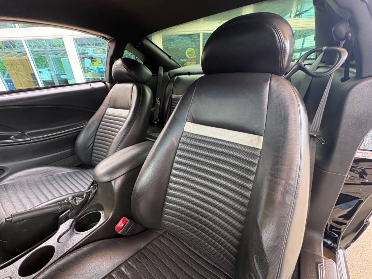 2003 Ford Mustang 26
