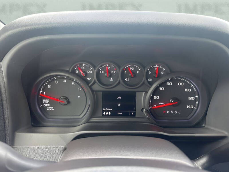 2025 Chevrolet Silverado 1500 Custom