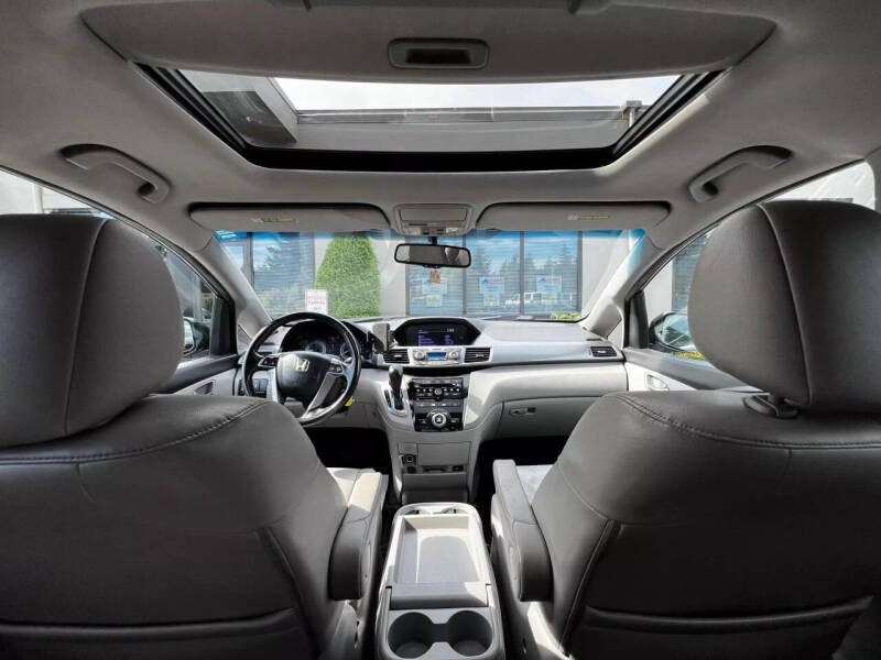 2012 Honda Odyssey EX-L photo 22