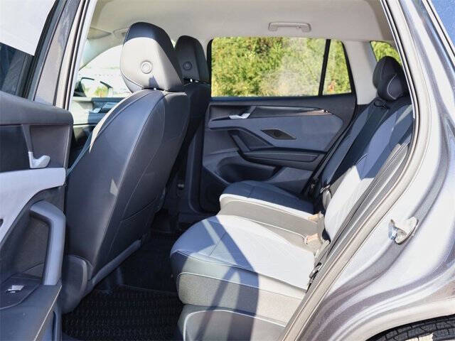 2025 Volkswagen Tiguan SE 4Motion