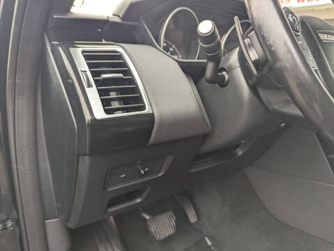 2017 Land Rover Discovery SE