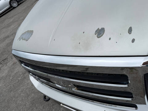 2005 Ford Excursion XLT