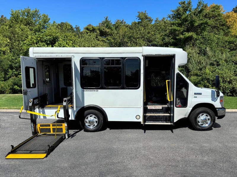 2014 Ford E-Series Cutaway Base - Photo 6