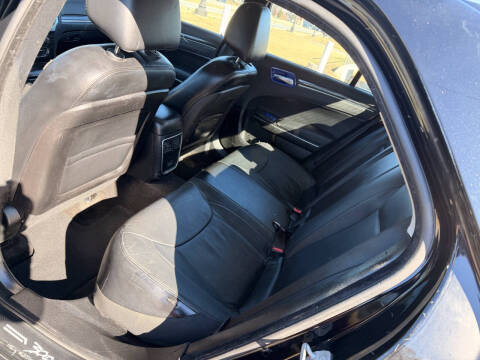 2016 Chrysler 300 Limited