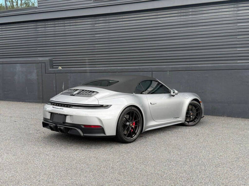 2026 Porsche 911 Carrera 4 GTS