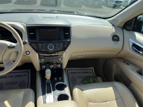 2013 Nissan Pathfinder Platinum