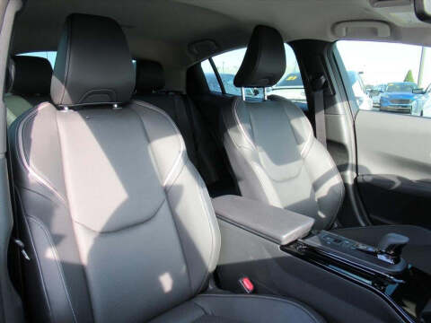 2025 Toyota Prius XLE