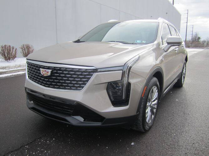 2025 Cadillac XT4 Premium Luxury