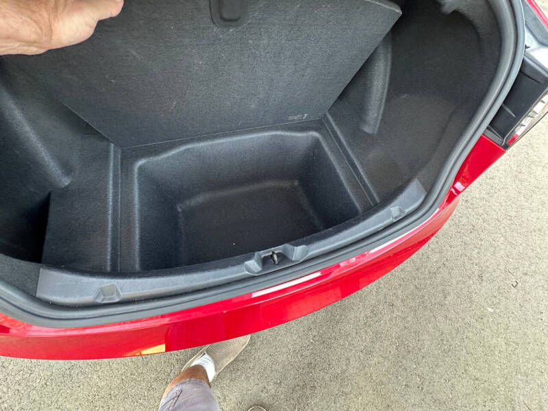 2021 Tesla Model 3 Base photo 24