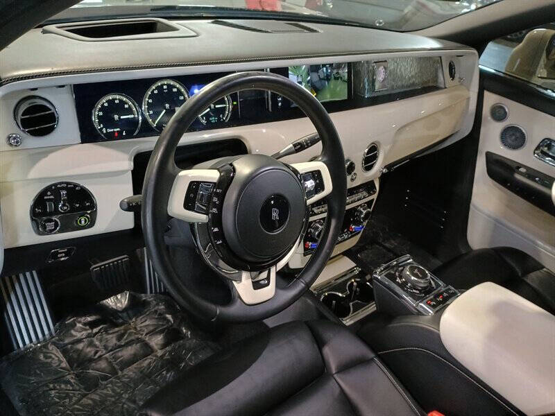 2019 Rolls-Royce Phantom 19