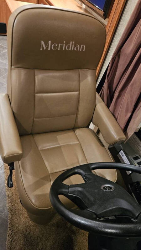 2009 Winnebago Itssca Meridian 34Y