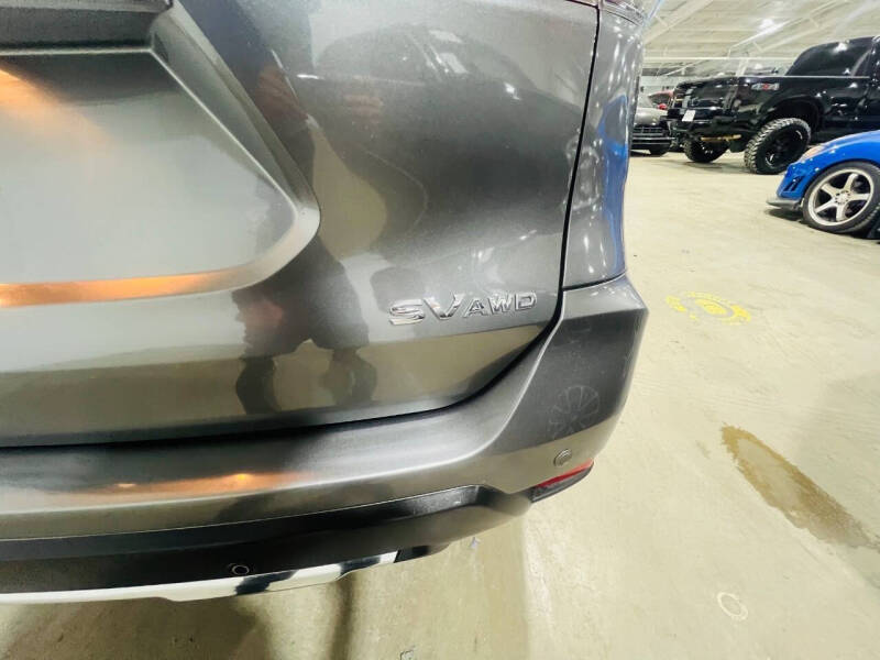 2020 Nissan Rogue SV