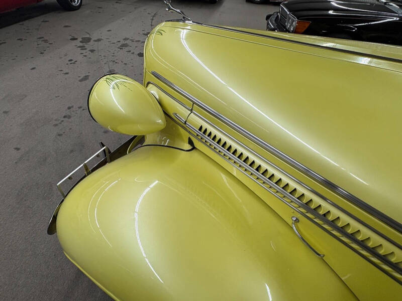 1937 Dodge 600