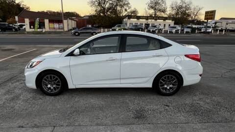 2017 Hyundai Accent Value Edition