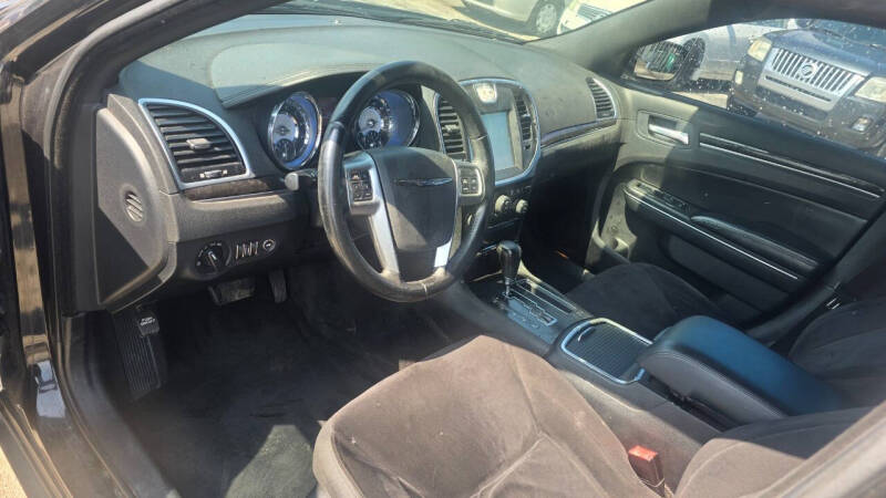 2011 Chrysler 300