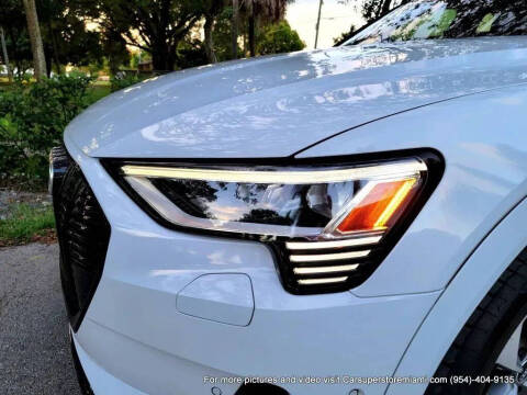 2021 Audi e-tron quattro Premium Plus