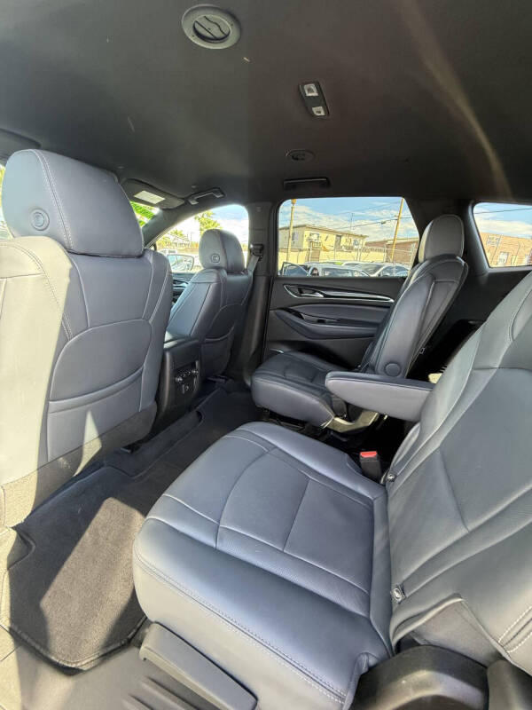 2022 Buick Enclave Essence