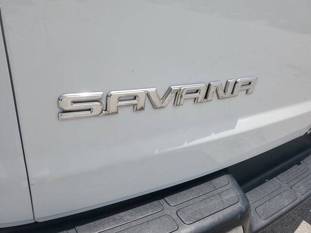 2023 GMC Savana 2500