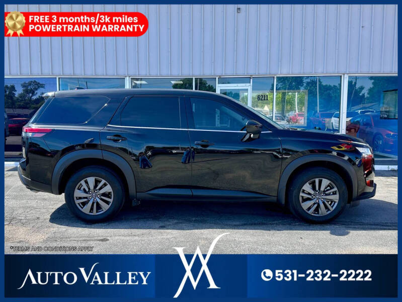 2024 Nissan Pathfinder S