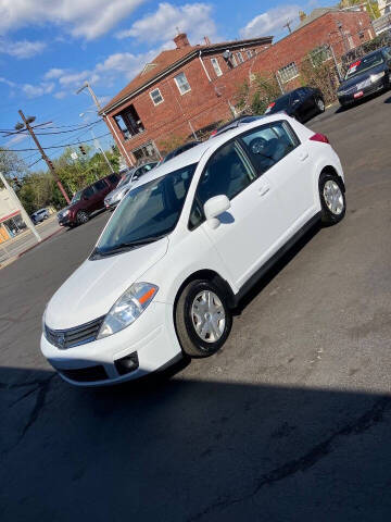 2010 Nissan Versa 1.8 S