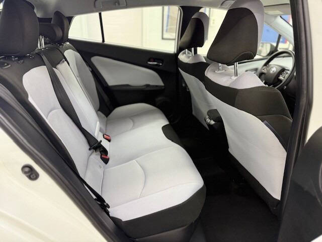 2019 Toyota Prius L Eco