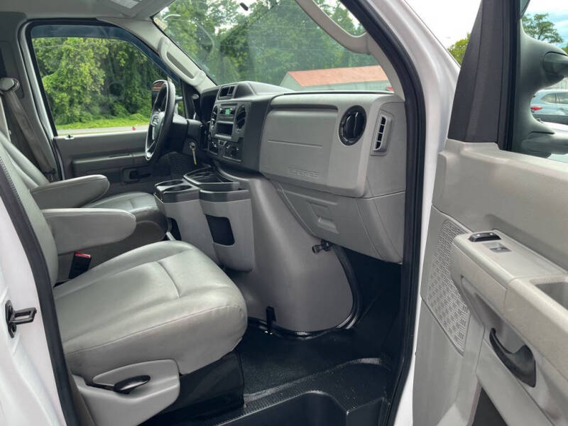 2024 Ford E-Series