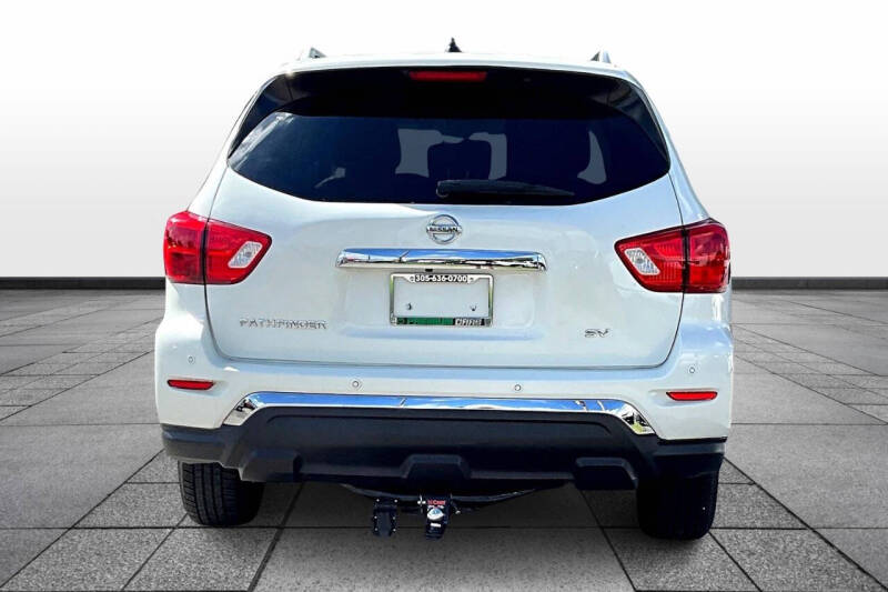 2018 Nissan Pathfinder SV