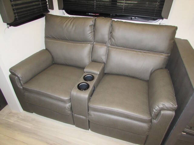 2026 ARCADIA SELECT 24R