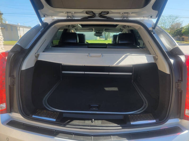 2011 Cadillac SRX Performance Collection