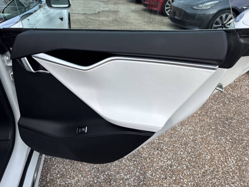 2017 Tesla Model S 75