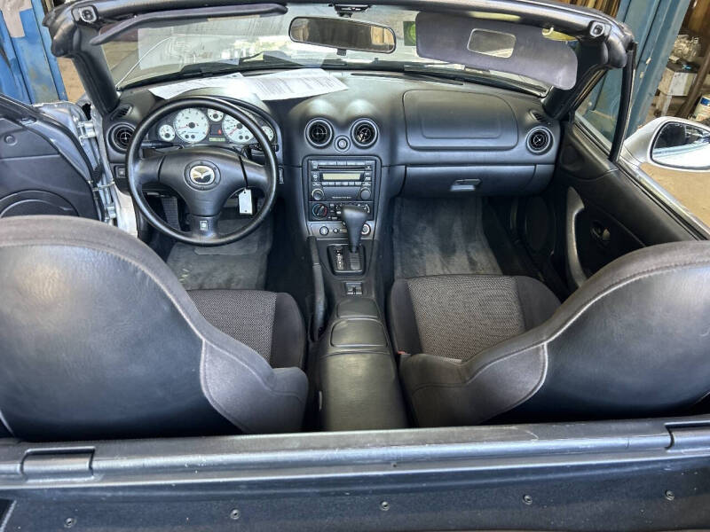 2002 Mazda MX-5 Miata