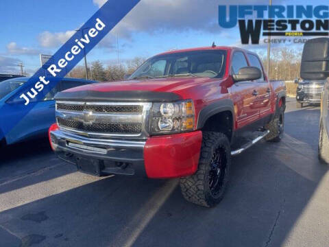 2011 Chevrolet Silverado 1500 for sale at Uftring Weston Pre-Owned Center in Peoria IL