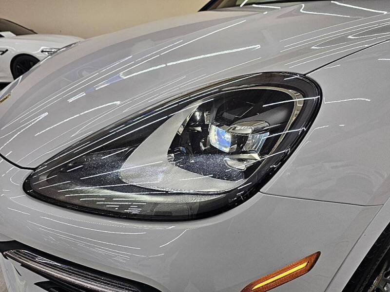 2020 Porsche Cayenne E-Hybrid