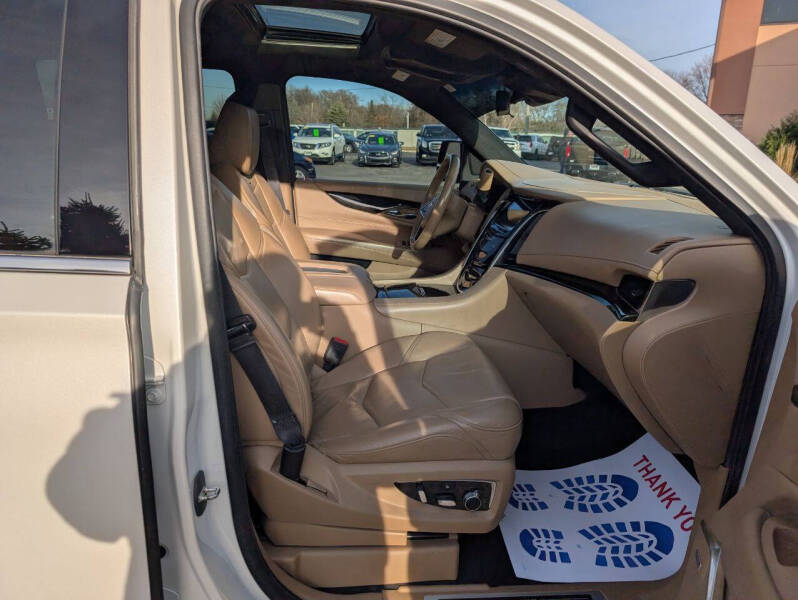 2019 Cadillac Escalade ESV Platinum